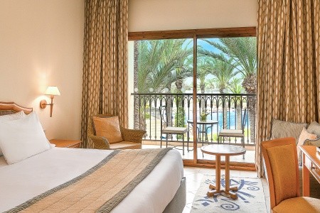 Mövenpick Resort & Marine Spa - 21