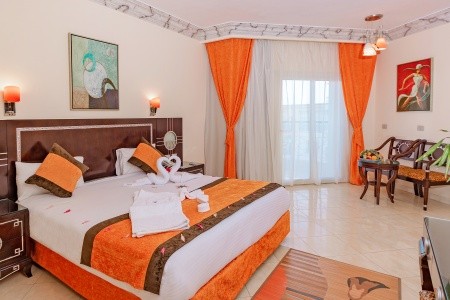 Sphinx Aqua Park Beach Resort - 25