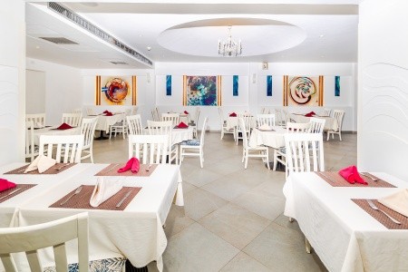 Flamenco Beach & Resort - 48