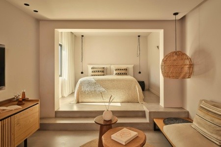 Minos Beach Art - 205