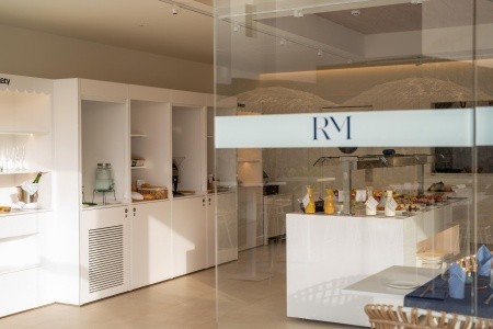 Royal Marina Suites Boutique - 86