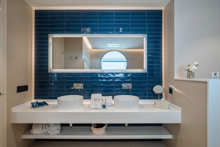 Royal Marina Suites Boutique - 95