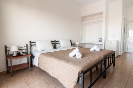 Chrissy's Paradise - 26