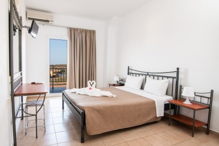 Chrissy's Paradise - 27