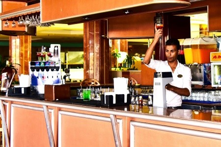 Egypt Hurghada Pharaoh Azur Resort 4 dňový pobyt All Inclusive Letecky Letisko: Praha October 2026 (12/10/26-15/10/26)