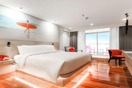 Radisson Red Phuket Patong Beach - 12