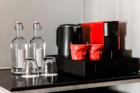 Radisson Red Phuket Patong Beach - 18