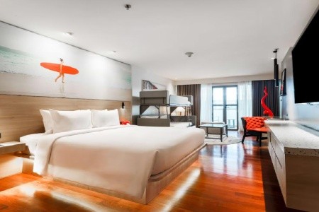 Radisson Red Phuket Patong Beach - 19