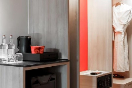 Radisson Red Phuket Patong Beach - 22