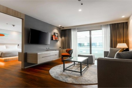 Radisson Red Phuket Patong Beach - 28