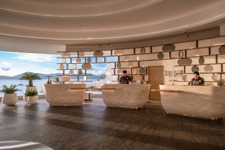 Thajsko Phuket Veranda Resort Phuket, Autograph Collection 14 dňový pobyt Raňajky Letecky Letisko: Praha July 2026 ( 1/07/26-14/07/26)