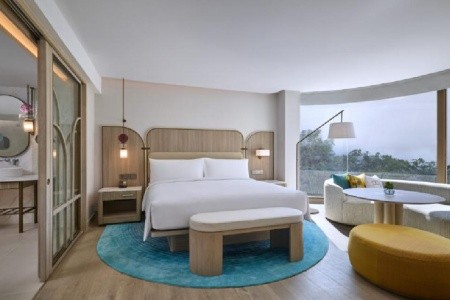 Thajsko Phuket Veranda Resort Phuket, Autograph Collection 14 dňový pobyt Raňajky Letecky Letisko: Praha July 2026 ( 1/07/26-14/07/26)