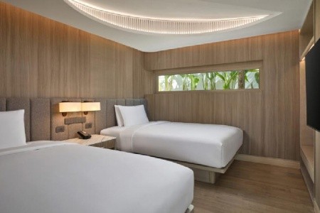 Thajsko Phuket Veranda Resort Phuket, Autograph Collection 14 dňový pobyt Raňajky Letecky Letisko: Praha July 2026 ( 1/07/26-14/07/26)