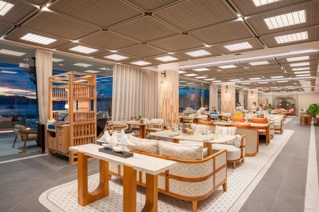 Thajsko Phuket Veranda Resort Phuket, Autograph Collection 14 dňový pobyt Raňajky Letecky Letisko: Praha July 2026 ( 1/07/26-14/07/26)