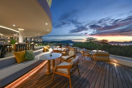 Thajsko Phuket Veranda Resort Phuket, Autograph Collection 14 dňový pobyt Raňajky Letecky Letisko: Praha July 2026 ( 1/07/26-14/07/26)