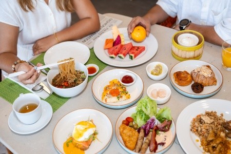 Thajsko Phuket Veranda Resort Phuket, Autograph Collection 14 dňový pobyt Raňajky Letecky Letisko: Praha July 2026 ( 1/07/26-14/07/26)