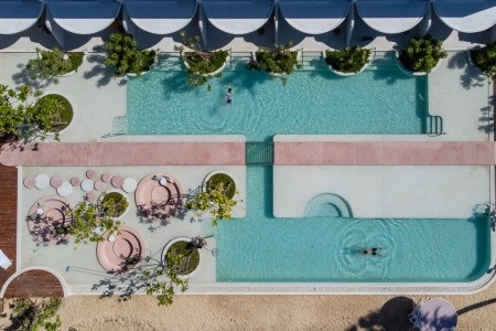 Thajsko Phuket Veranda Resort Phuket, Autograph Collection 14 dňový pobyt Raňajky Letecky Letisko: Praha July 2026 ( 1/07/26-14/07/26)