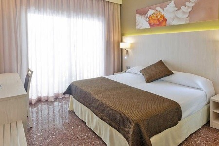 Španielsko Costa Brava Ght Costa Brava 7 dňový pobyt Plná penzia Letecky Letisko: Praha July 2026 (29/07/26- 4/08/26)