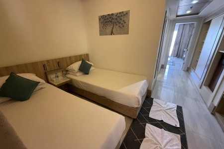 Titanic Beach Spa & Aquapark - 54