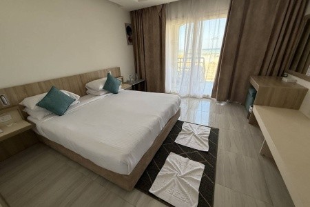 Titanic Beach Spa & Aquapark - 55