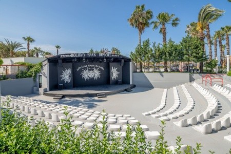 Holiday Park Resort - 81