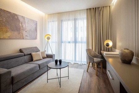 Aminess Laurel Khalani - 12