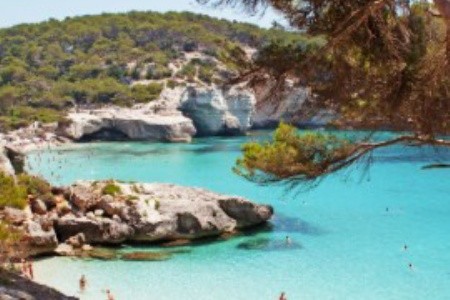 Menorca, a titkos nyári befutó: 2026-ban már közvetlen járattal is elérhető a mesés Baleár-sziget!