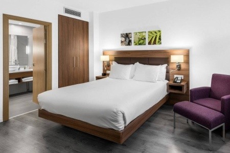 Hilton Garden Inn Málaga - 5