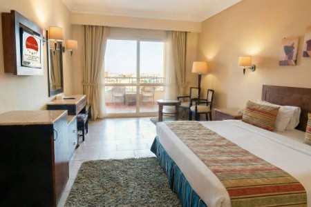 Regency Plaza Aquapark & Spa - 78