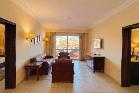 Regency Plaza Aquapark & Spa - 79