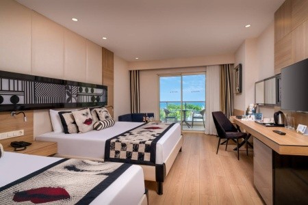 Delphin Imperial - 37