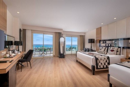 Delphin Imperial - 41