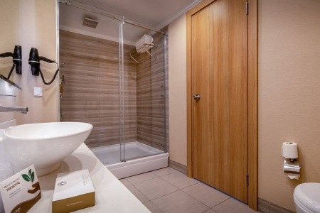 Delphin Imperial - 48