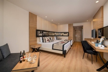 Delphin Imperial - 50