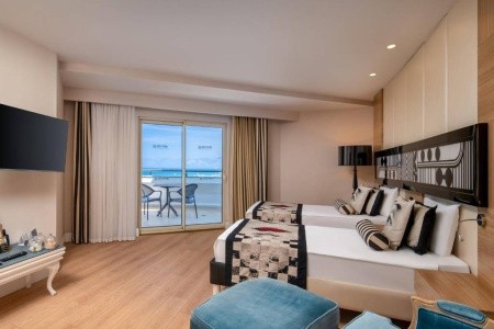 Delphin Imperial - 55