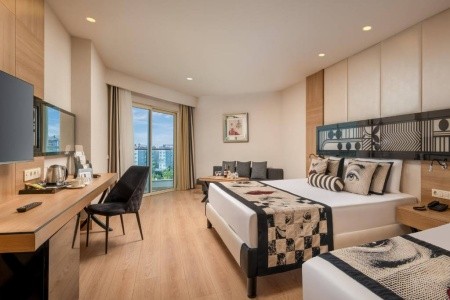 Delphin Imperial - 57