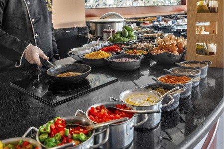 Egypt Sharm El Sheikh Royal Savoy 11 dňový pobyt Polpenzia Letecky Letisko: Praha May 2026 (20/05/26-30/05/26)