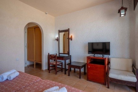 Lefkoniko Beach - 31