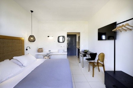 La Stella Suites - 16