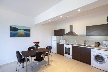 La Stella Suites - 25