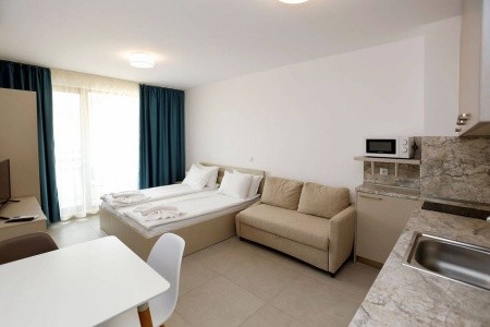 Green Life Beach Resort - 38