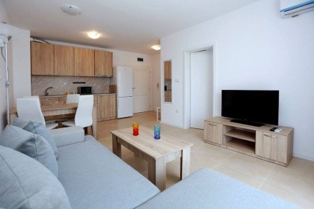 Green Life Beach Resort - 46