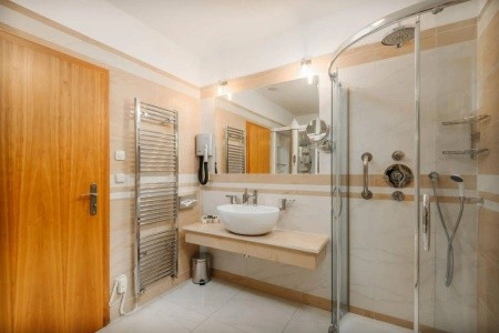 Česká republika Západné Čechy Richard 5 dňový pobyt Raňajky Vlastná April 2026 (11/04/26-15/04/26)