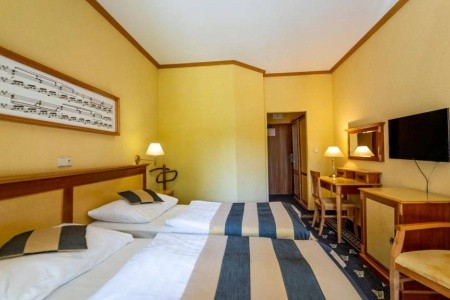 Česká republika Západné Čechy Richard 5 dňový pobyt Raňajky Vlastná April 2026 (11/04/26-15/04/26)