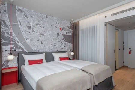 Maďarsko Budapešť a okolie Intercity Hotel Budapest 3 dňový pobyt Raňajky Vlastná November 2026 (29/11/26- 1/12/26)