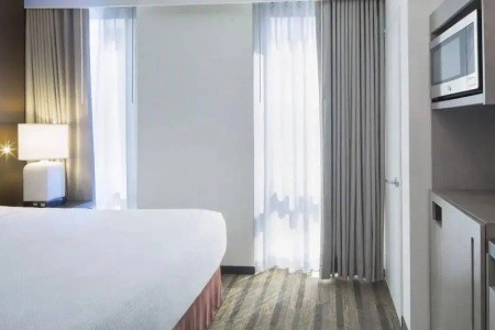 USA New York Hyatt House New York - Chelsea 9 dňový pobyt Raňajky Letecky Letisko: Praha June 2026 ( 3/06/26-11/06/26)