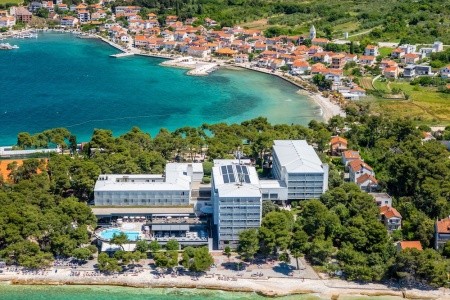 Chorvátsko Severná Dalmácia Pinija 10 dňový pobyt Polpenzia Autobus July 2026 (17/07/26-26/07/26)