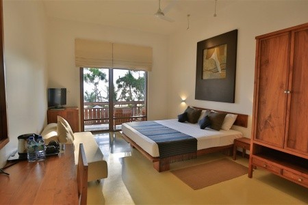 Pandanus Beach Resort & Spa - 11