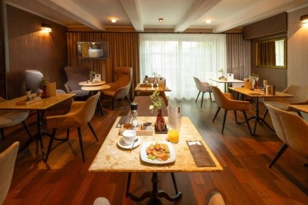 Mama's Design & Boutique - 15