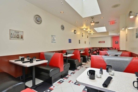 Holiday Inn Lower East Side - 10